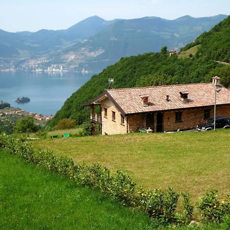 In A Green And Relaxing Atmosphere With Pool And Stunning Lake View